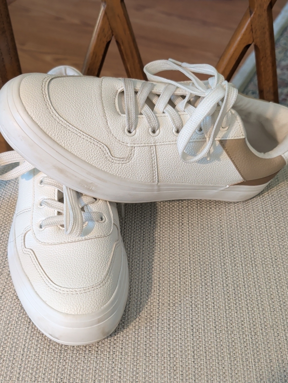 Nautica Women's Casual Low-Top Sneakers